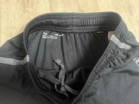 Kraťasy, under armour,140