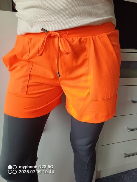 Šortky neon zn."janina" vel."s" i větší, s