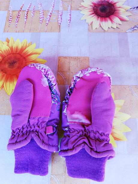 Rukavice dívčí zimní s minnie., 110