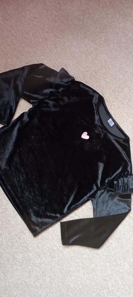 Tričko s volánky zn."little kids" vel."134", 134