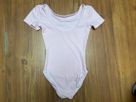 Gymnastický úbor, 152