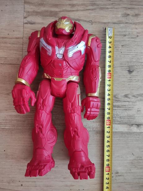 Hulkbuster figurka, 