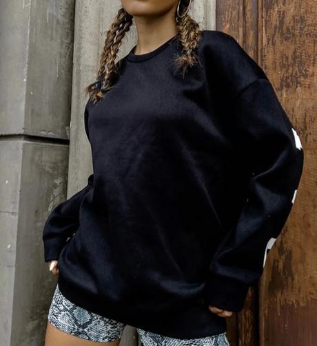 Černá mikina overside s nápisem na zádech vel.34 s, 34 / s