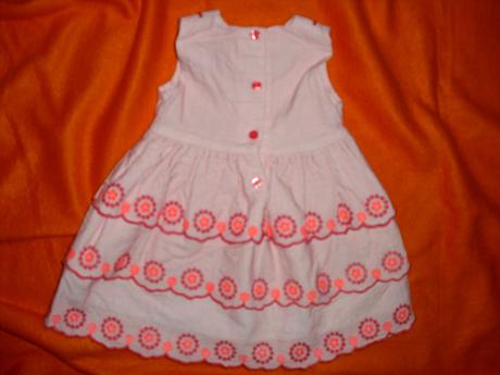 Překrásné vyšívané slavnostní šaty, marks & spencer,74