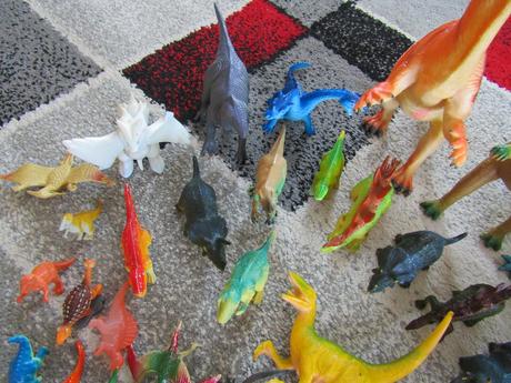 Dinosauři-velká sada 49 ks,veliké 5 až 38 cm,