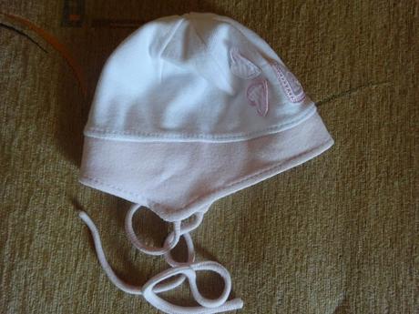 Čepička se srdíčky, vel. 0-3m, japitex,56