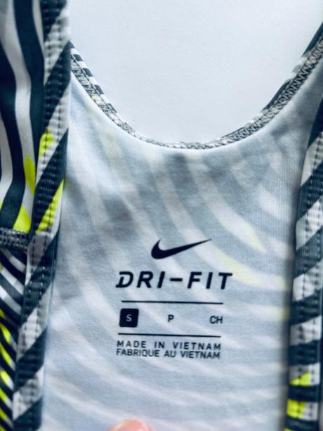 D38/ tílko sportovní zn. nike - v.s, nike,s