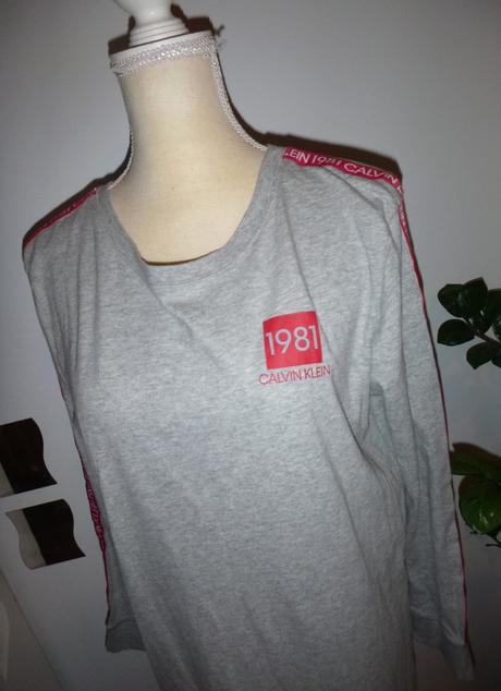 Triko-mikino šaty calvin klein - vel.m-l, calvin klein,l