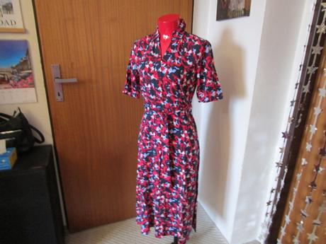 Pěkné lehoučké slušivé letní šaty, vel. 36-38, orsay,36