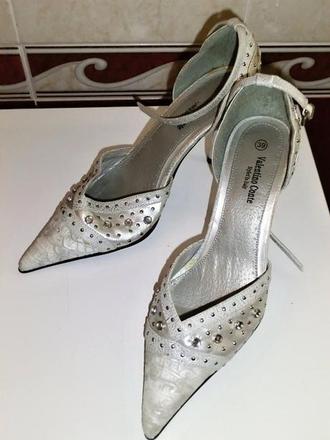 Stříbrné lodičky, 39