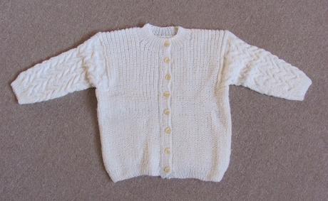 Bílý svetřík, 104