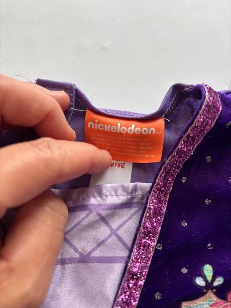 An5/ kostým  shimmer&shine- v.5/6 let, 