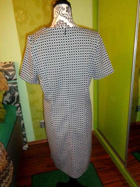 Luxusní černobílé šaty, esmara,38