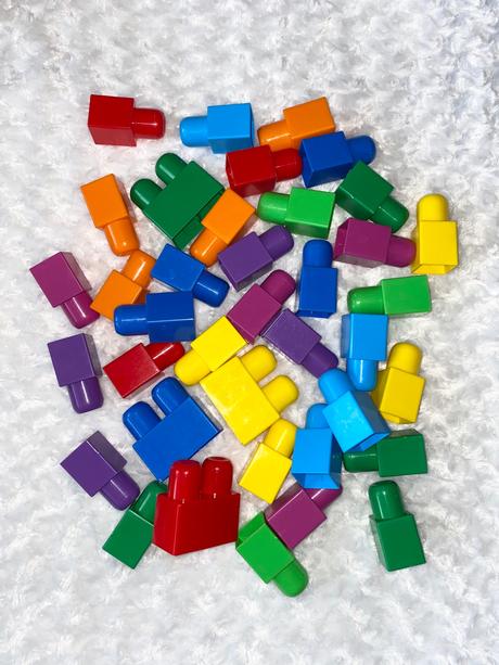 Plastové kostky - stavebnice, 