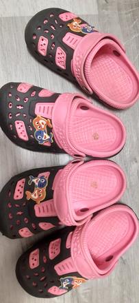 2 x crocsy, 31