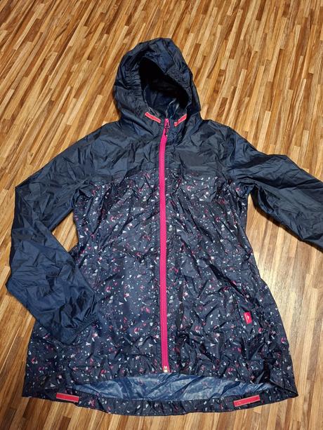 Sportovní nepromokava bunda, quechua,164