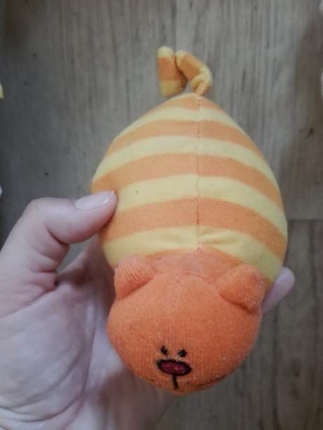 Šustící kočička, 