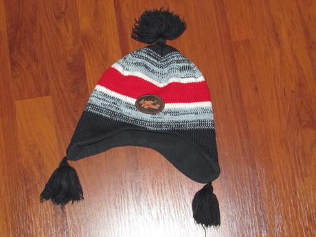 Čepice s letadlem, 98