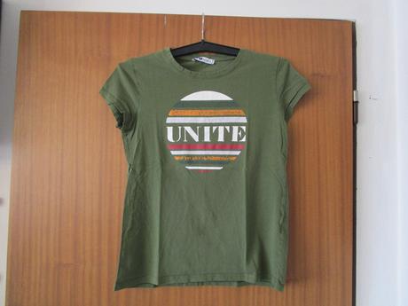 6x pěkné bavl. dívčí - dámské trička, vel. xs-s, amisu,xs