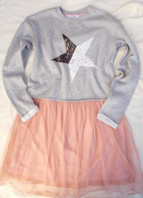 Mikinové šaty s tylovou sukní, c&a,170