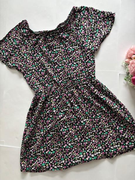 Ob/tunika/šaty černé drobnými květy  - v.9/10 let, primark,140