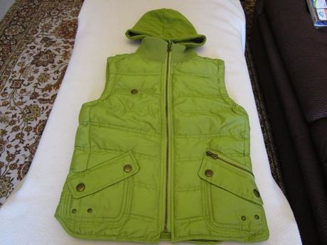 Velmi pěkná, slušivá prošívaná vesta, z c&a, c&a,34
