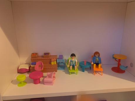 Drevená polička - domček, 