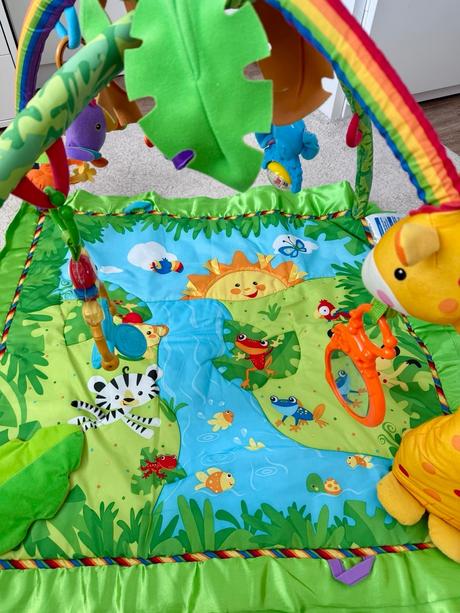Fisher price rainforest hrací deka s hrazdičkou,