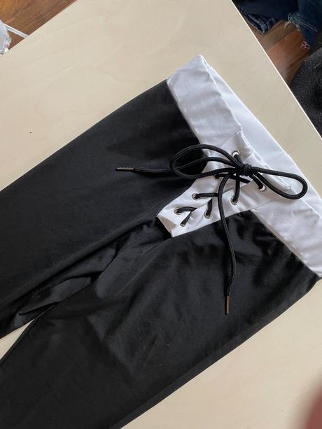 Leginy se šněrovačkou, vel s, s