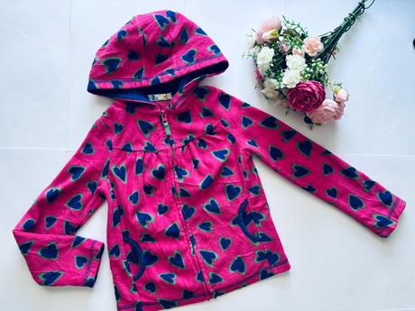 K1/ mikina flecová se srdíčky - v.6/7 let, m&co,122