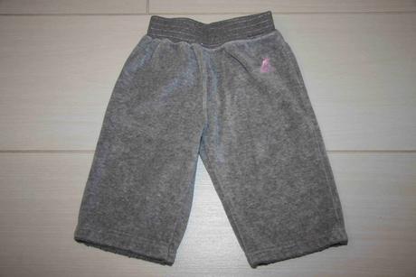 Semišové tepláčky, 68