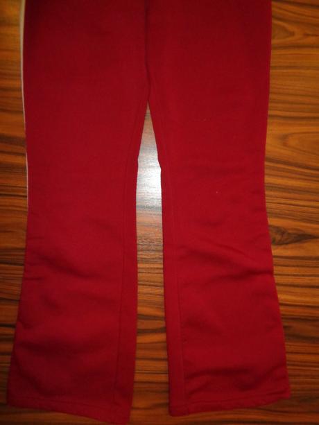 Teplejší vínovobéžové tepláky, l