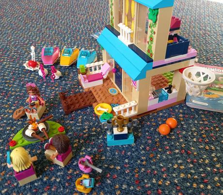 Lego friends 10763 - stephanie's lakeside house., 