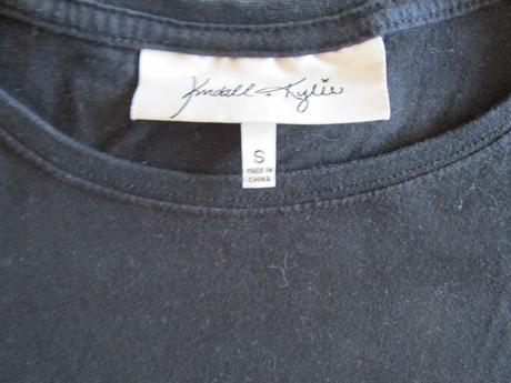 Pěkné černé kratší bavl. tričko, kr. rukáv, vel. s, s