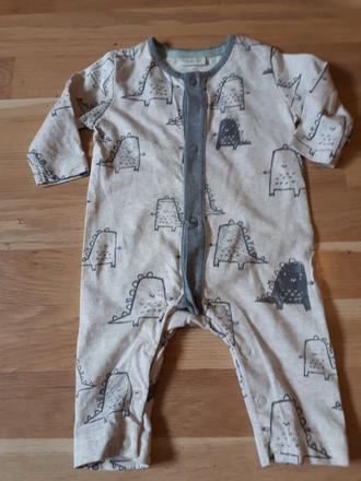 Šedý overal, next,62