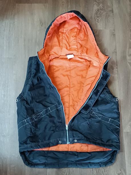 Krásná chlapecká vesta, vel. 146/152, 146