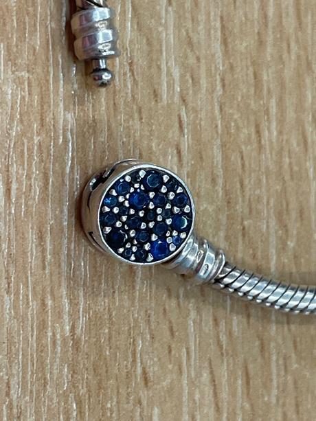 Pandora naramek, pandora