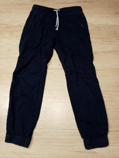 2x kalhoty hm vel. 128, h&m,128