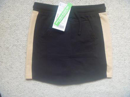 Nová černá sportovní sukně zn. coccodrillo, v. 134, coccodrillo,134