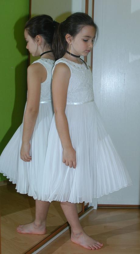 Slavnostní sváteční společenké dívčí šaty, 128