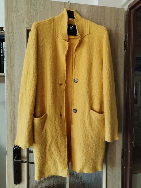 Jarní dámský kabátek vel m 38, m