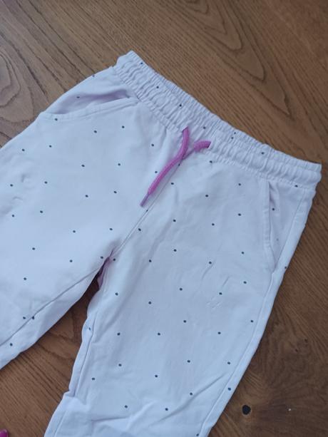 Tepláčky č.128, 128