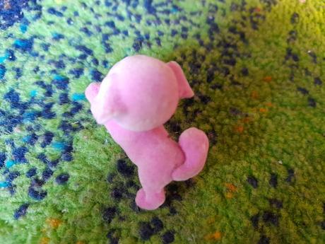 Malinký růžový semišový pejsek do dlaně,