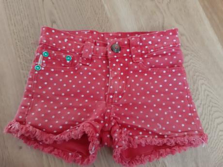 Kraťasy pro holčičku., 110