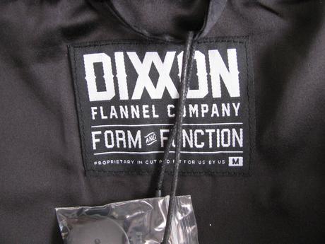 Dámská bunda s kapucí s umělé kožešiny, m