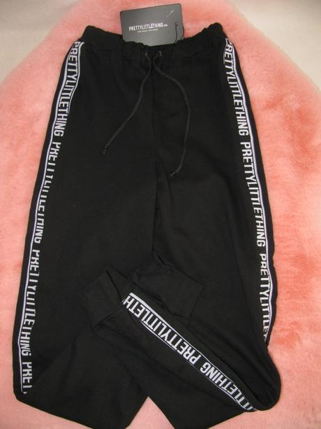 Dámské tepláky-prettylittlething, 32