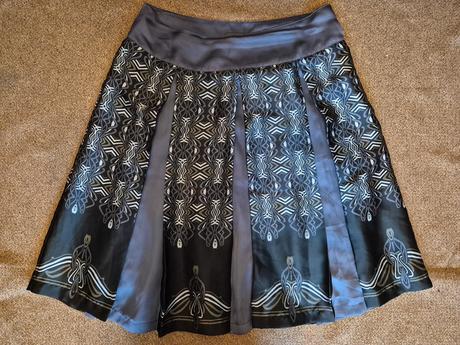 Dámská saténová sukně mexx vel. 40/42, mexx,40