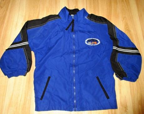 Přechodová bunda, 98