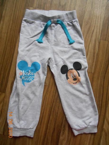 Tepláky, disney,92