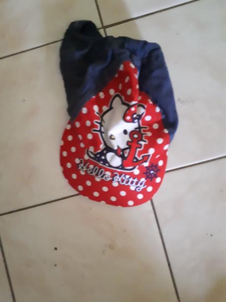 Kšiltovka hellou kity, sanrio,98